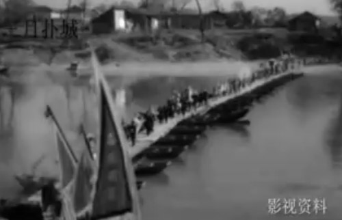 三月扑城